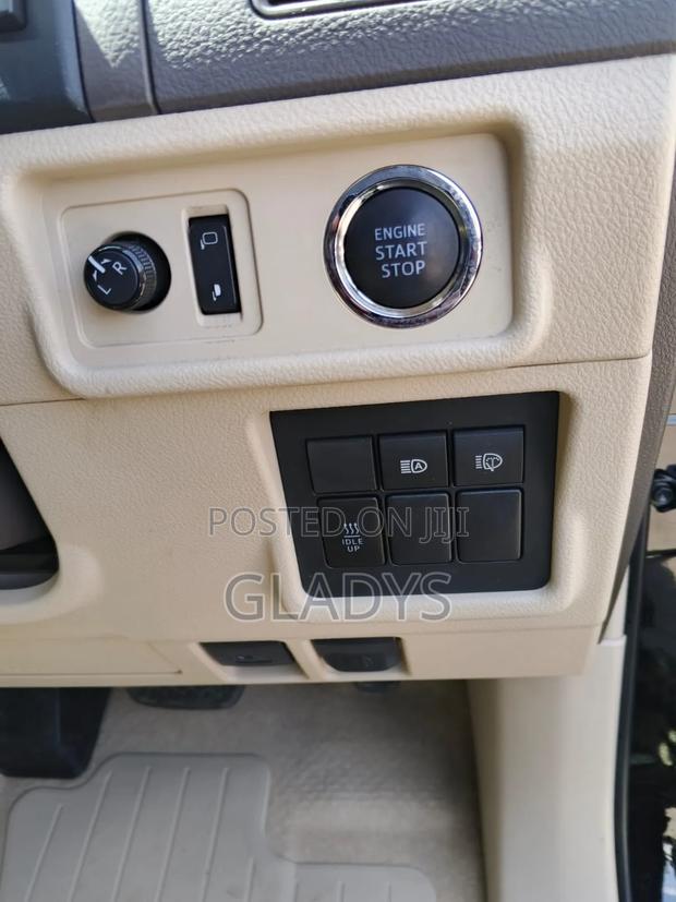 Toyota Land Cruiser Prado 2020 Black