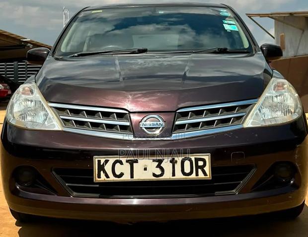Nissan Tiida 2012 Brown