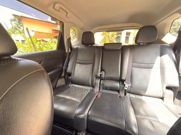 Nissan X-Trail 2015 Gray
