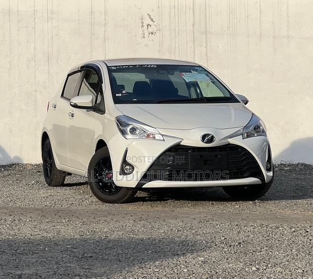 Toyota Vitz 1.0 FWD 5dr 2019 White