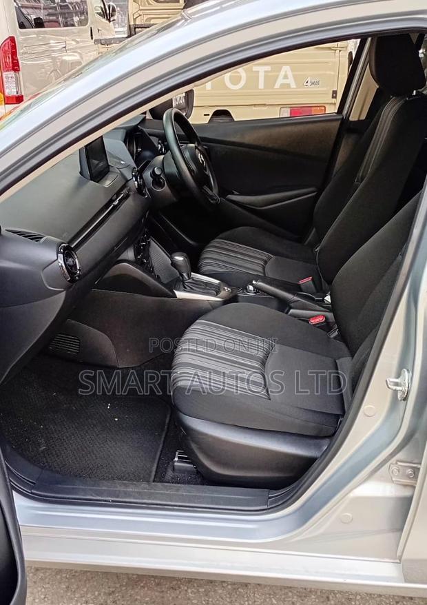 Mazda 2 2019 Silver