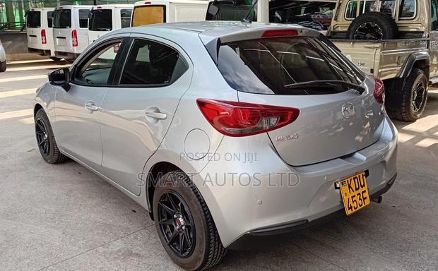 Mazda 2 2019 Silver
