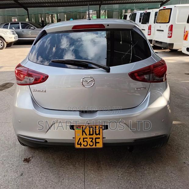 Mazda 2 2019 Silver