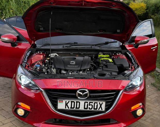 Mazda Axela 2015 Red