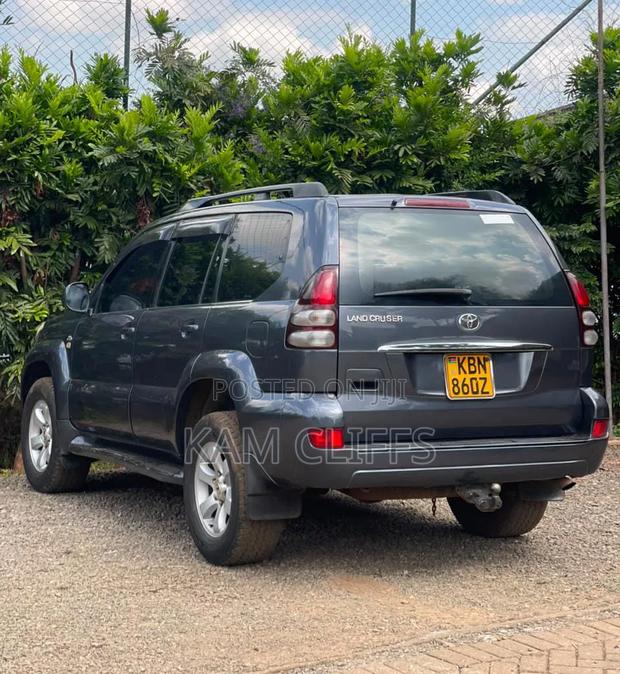 Toyota Land Cruiser Prado 3.0 D-4D 5dr 2009 Gray