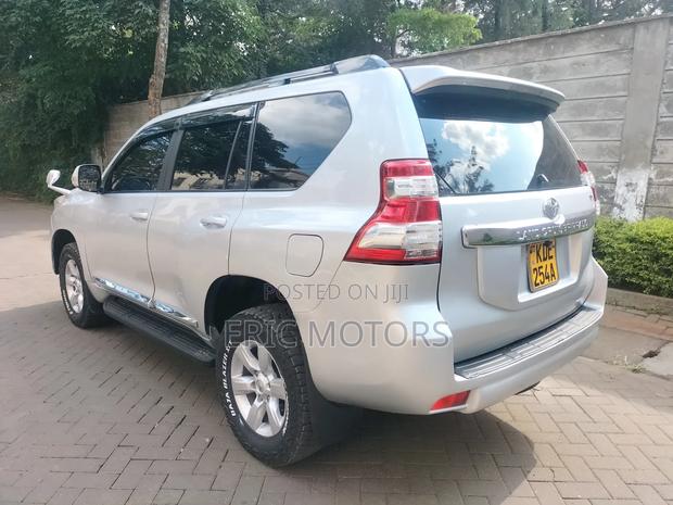 Toyota Land Cruiser Prado 2015 Silver