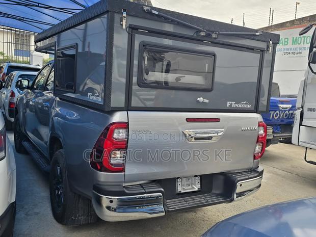 Toyota Hilux Revo Double Cab Deisel 2.4 AWD 2022 Gray