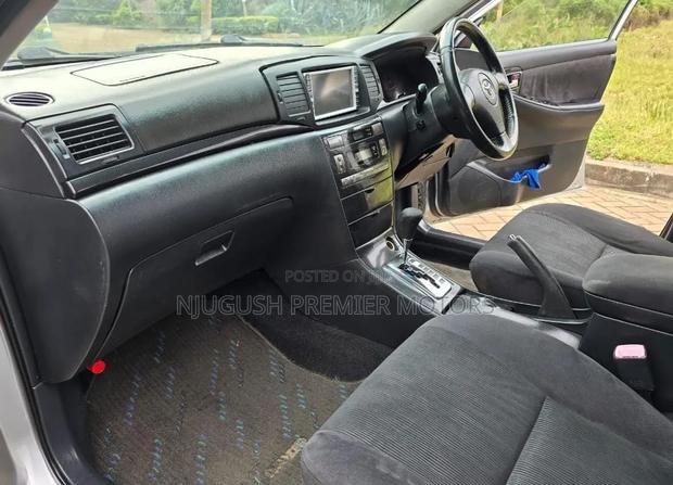 Toyota Corolla Fielder 2005 Silver