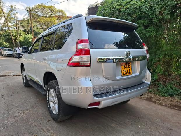 Toyota Land Cruiser Prado 2015 Silver