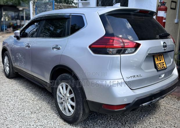 Nissan X-Trail 2.0 Petrol AWD 2018 Silver