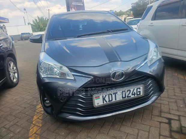 Toyota Vitz 2018 Gray