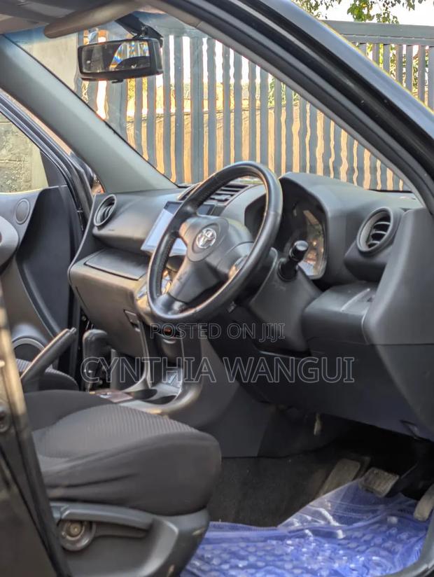 Toyota RAV4 2010 Black