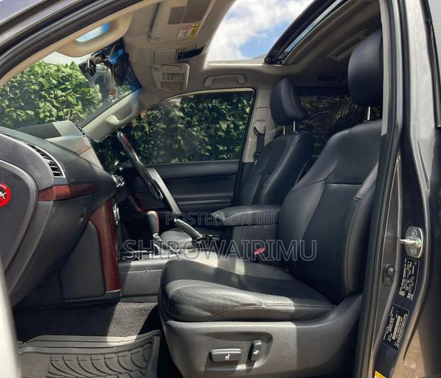 Toyota Land Cruiser Prado 2014 Gray