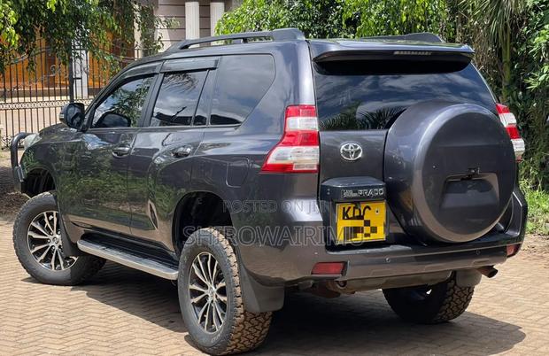 Toyota Land Cruiser Prado 2014 Gray