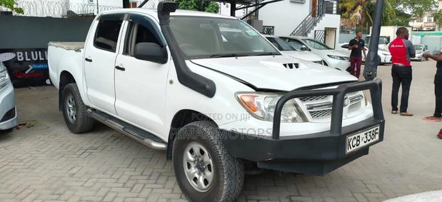 Toyota Hilux 2008 White