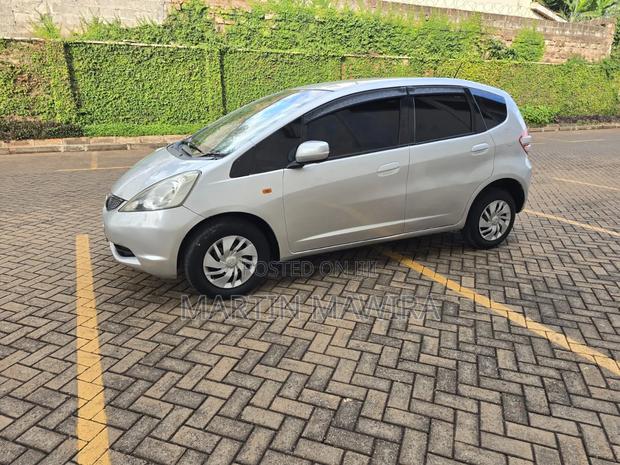 Honda Fit 2011 Silver
