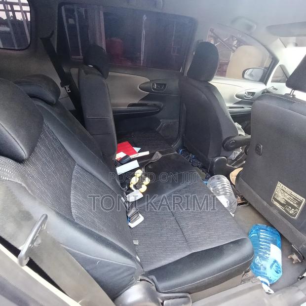 Toyota Wish 2014 Gray