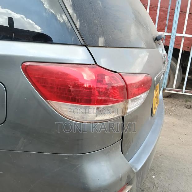 Toyota Wish 2014 Gray