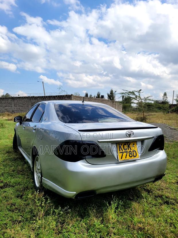 Toyota Crown 2009 Silver