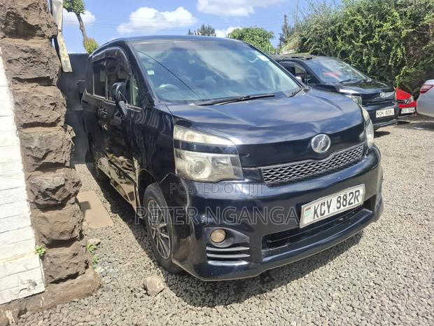 Toyota Voxy 2013 Matt Black