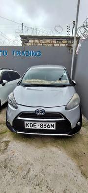 Toyota Sienta 2014 Silver for sale