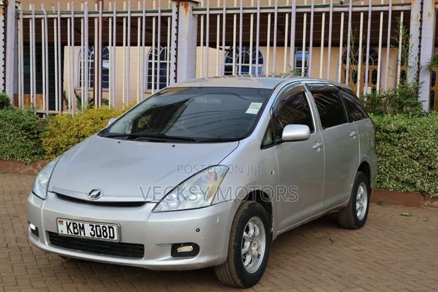 Toyota Wish 2003 Silver
