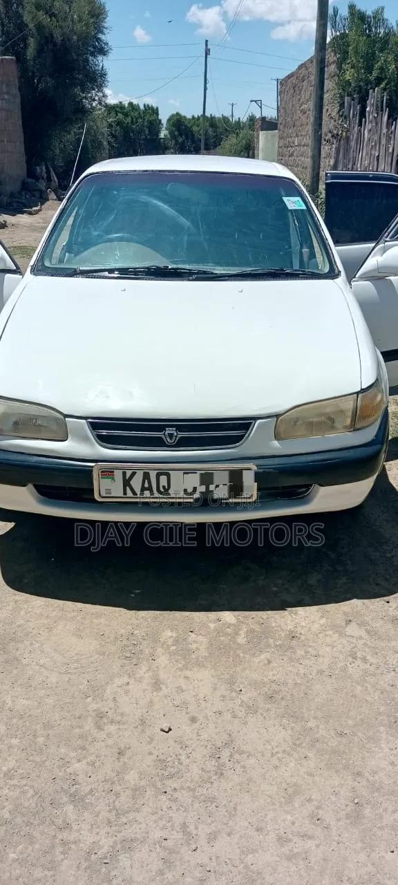 Toyota Corona 1999 White
