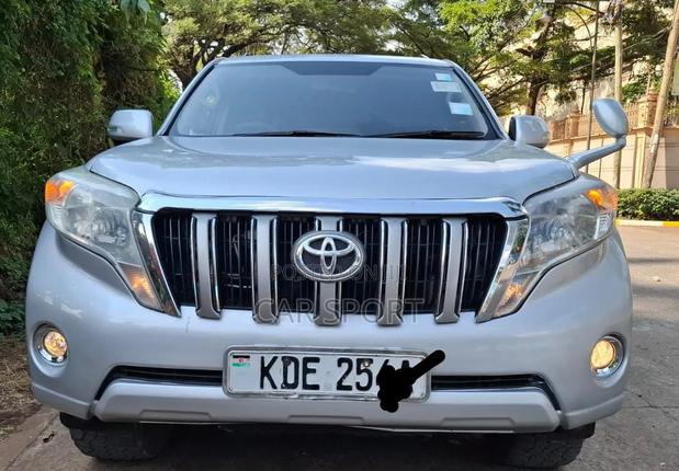 Toyota Land Cruiser Prado 2015 Silver