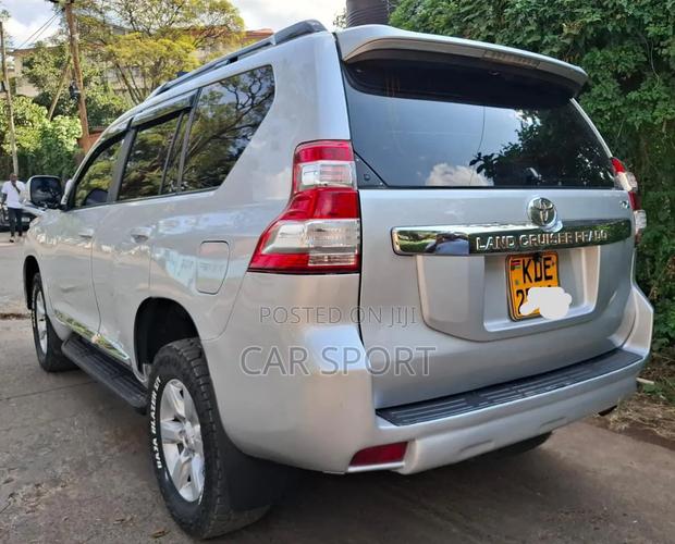 Toyota Land Cruiser Prado 2015 Silver