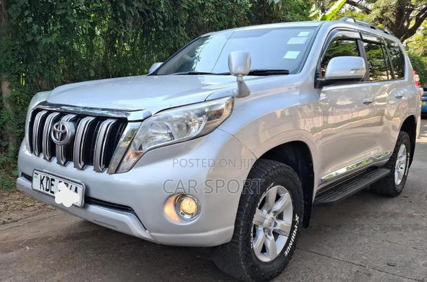 Toyota Land Cruiser Prado 2015 Silver