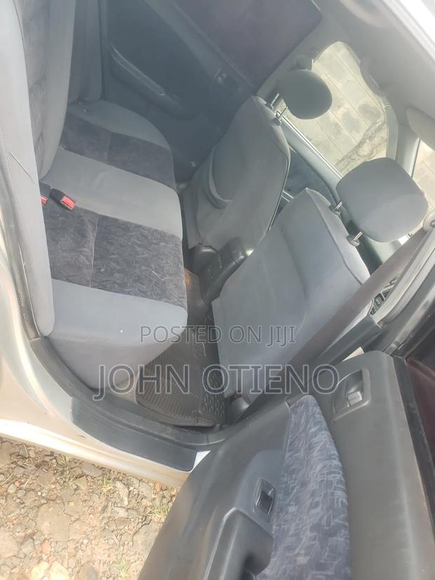 Toyota Carina 2001 Silver