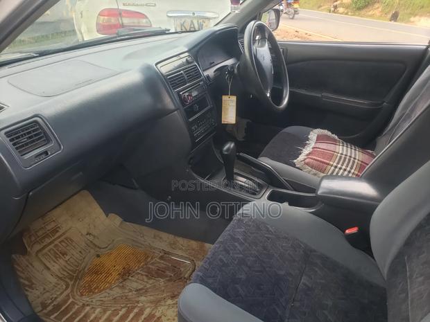 Toyota Carina 2001 Silver