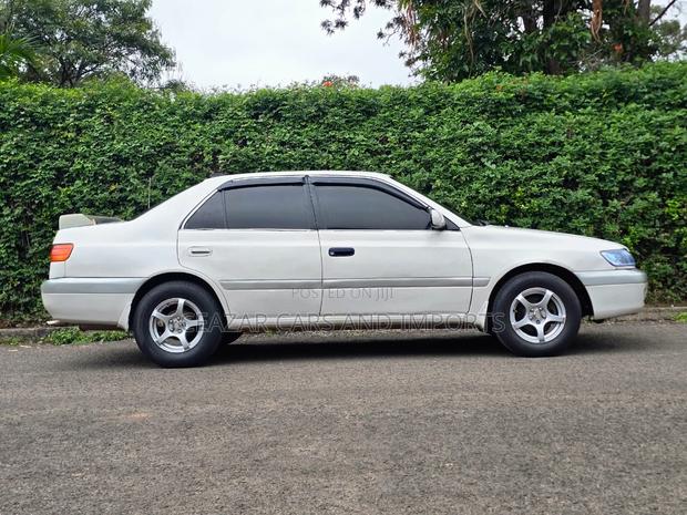 Toyota Corona Premio 1.8 FWD 1999 Pearl