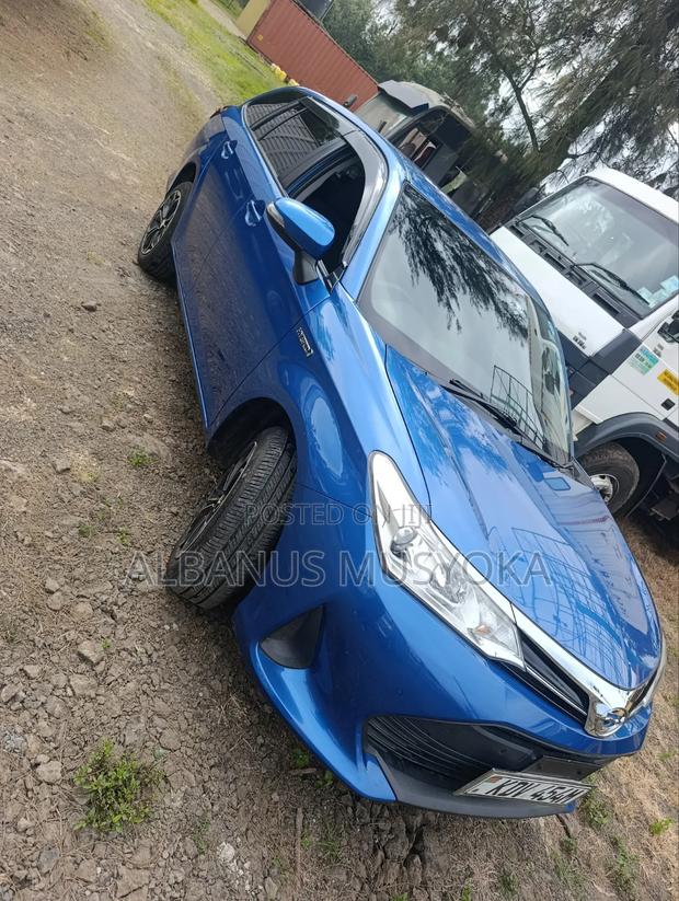 Toyota Corolla Fielder 2018 Blue
