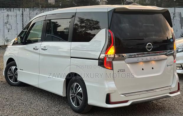 Nissan Serena 2019 White