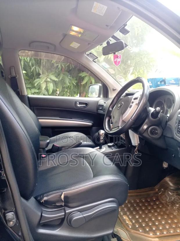 Nissan X-Trail 2010 Black