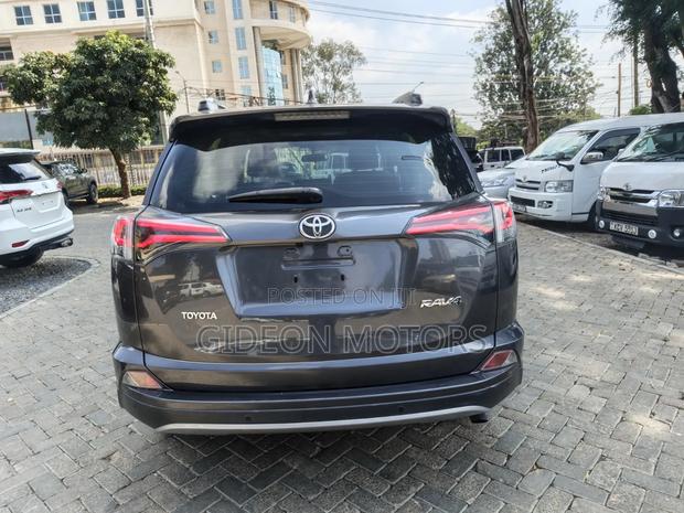 Toyota RAV4 2019 Gray
