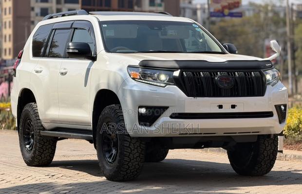 Toyota Land Cruiser Prado 2021