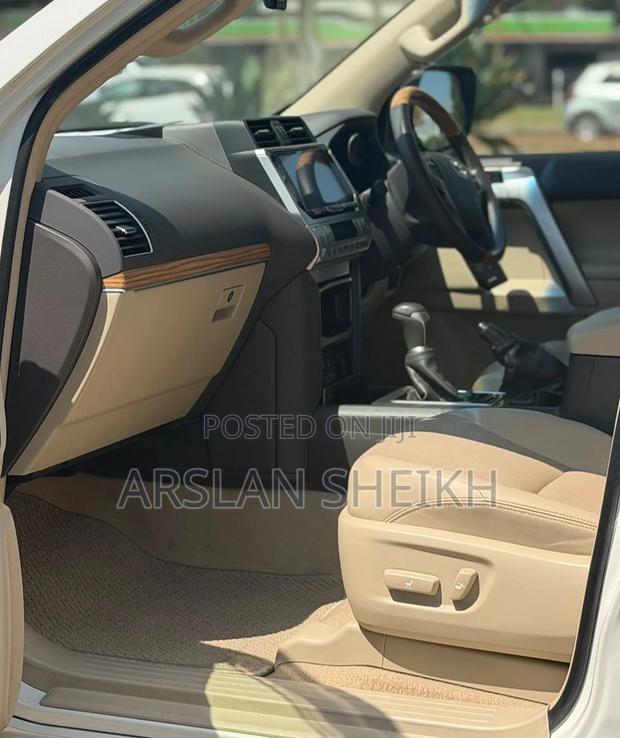 Toyota Land Cruiser Prado 2021