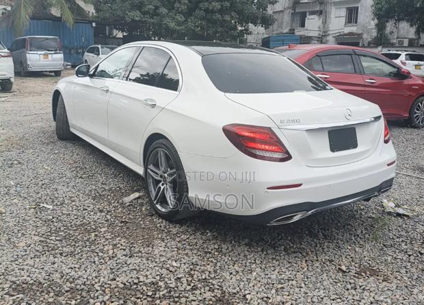 Mercedes-Benz E250 2019 White