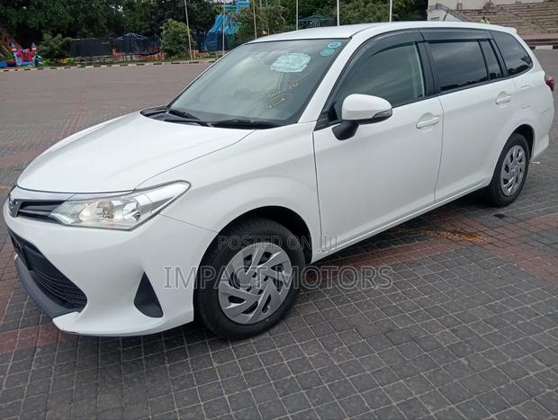 Toyota Corolla Fielder 2019 White