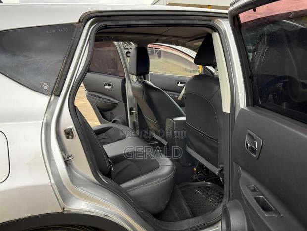 Nissan Dualis 2010 Silver