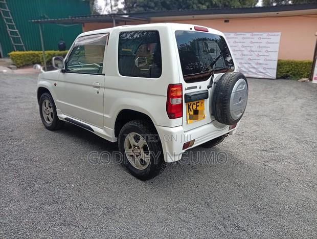 Mitsubishi Pajero Mini 2008 White