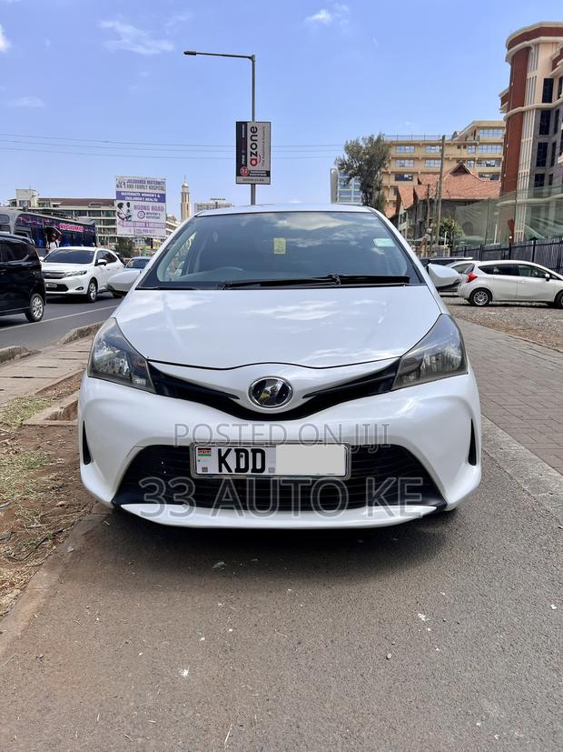 Toyota Vitz 1.3 FWD 5dr 2014 White
