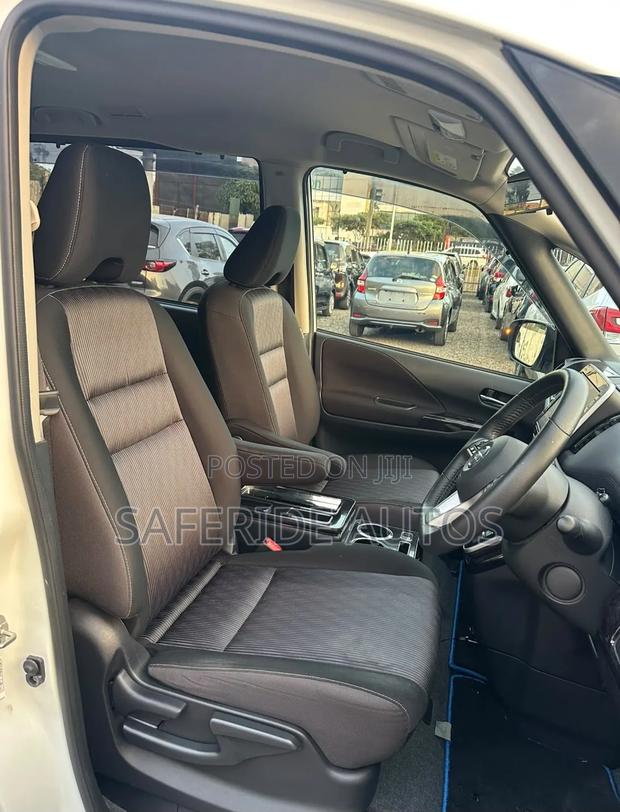 Nissan Serena 2019 Burgundy