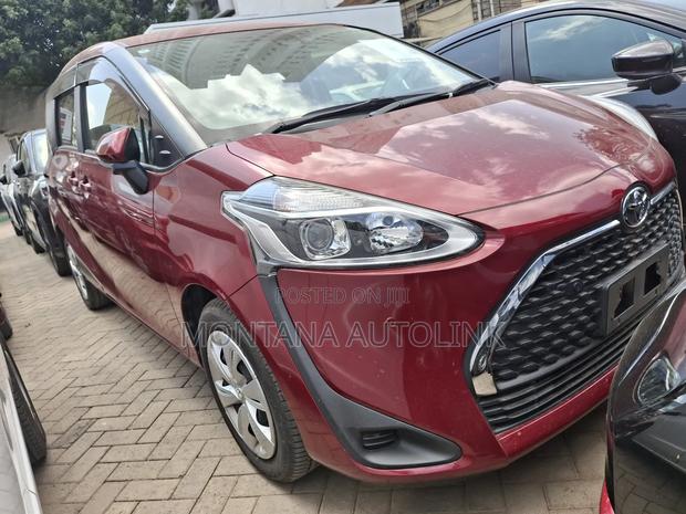 Toyota Sienta 1.5 FWD (6-seater) 2020 Red