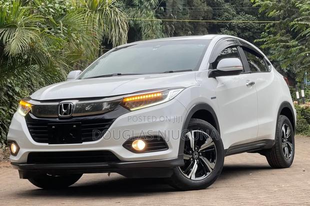 Honda Vezel 2019 White