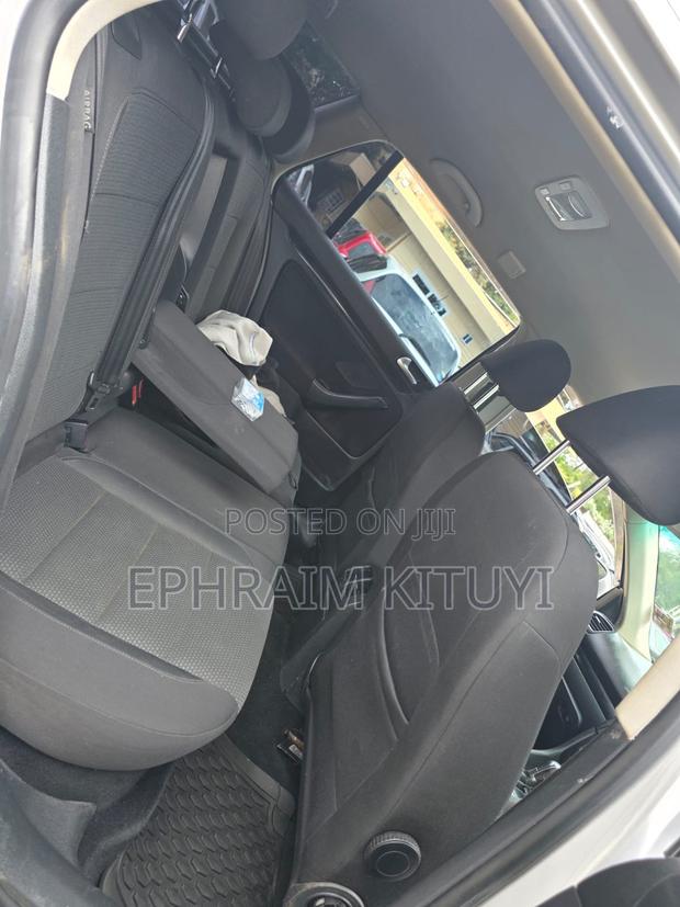 Volkswagen Golf 2012 Silver