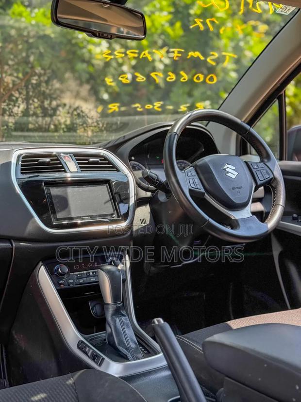 Suzuki Sx4 2019 Red