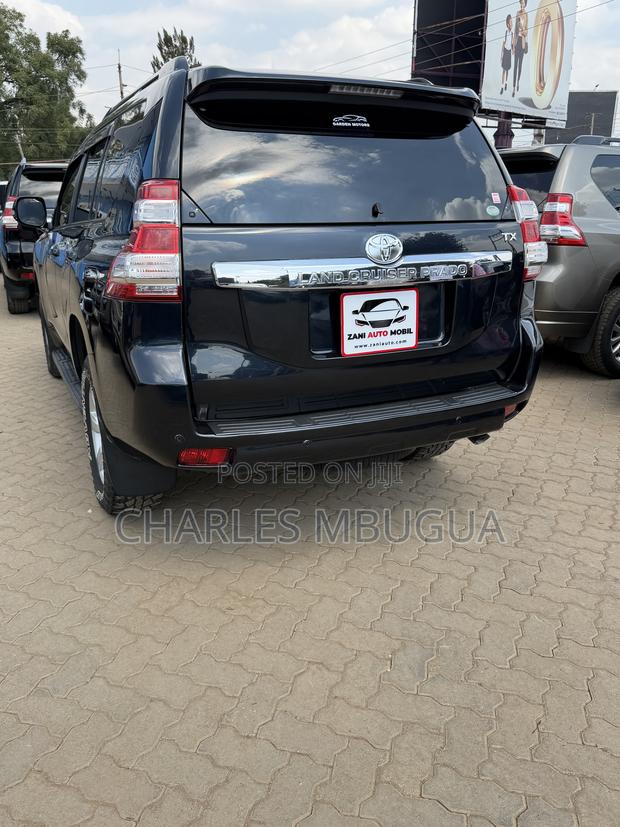 Toyota Land Cruiser Prado 2016 Black